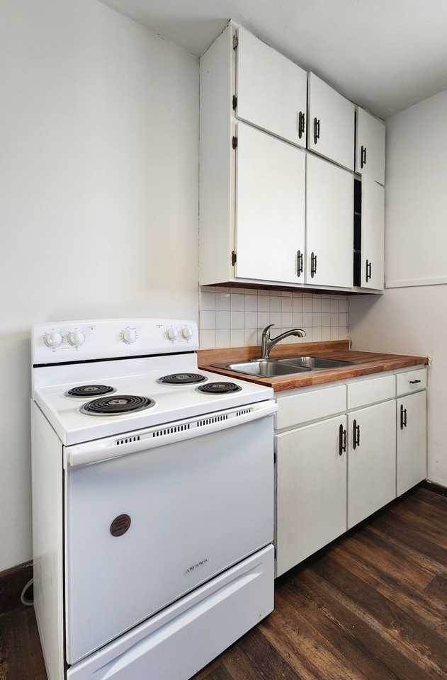 1316 3rd Avenue North #1 - Photo 6 of 19