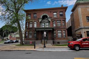 featured image of 215 Allen Street