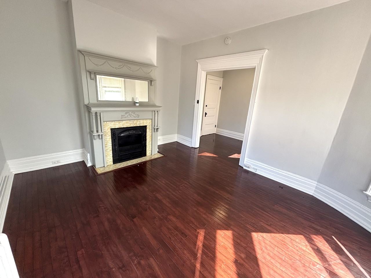 215 Allen Street - Photo 5 of 14