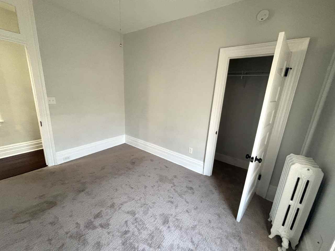 215 Allen Street - Photo 6 of 14