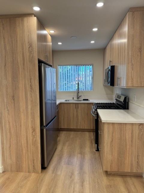 Hermosa Avenue 2767 - Photo 4 of 12