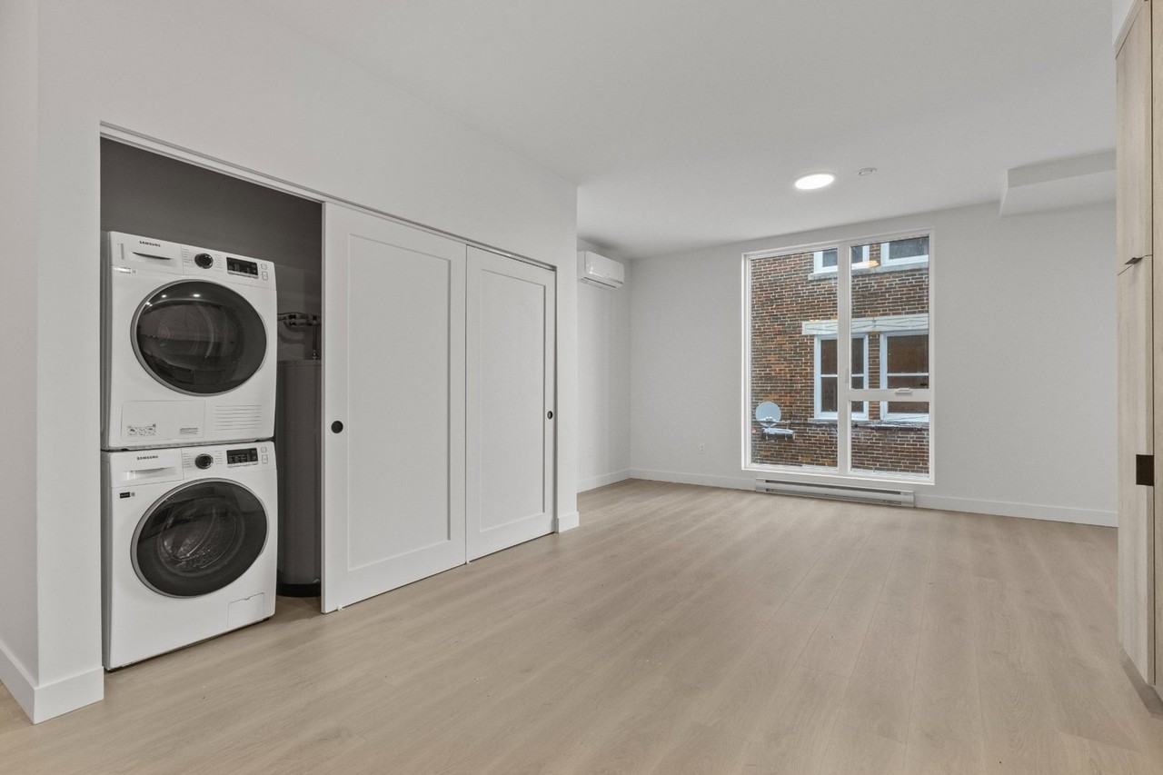 2161 Avenue De Melrose - Photo 4 of 13