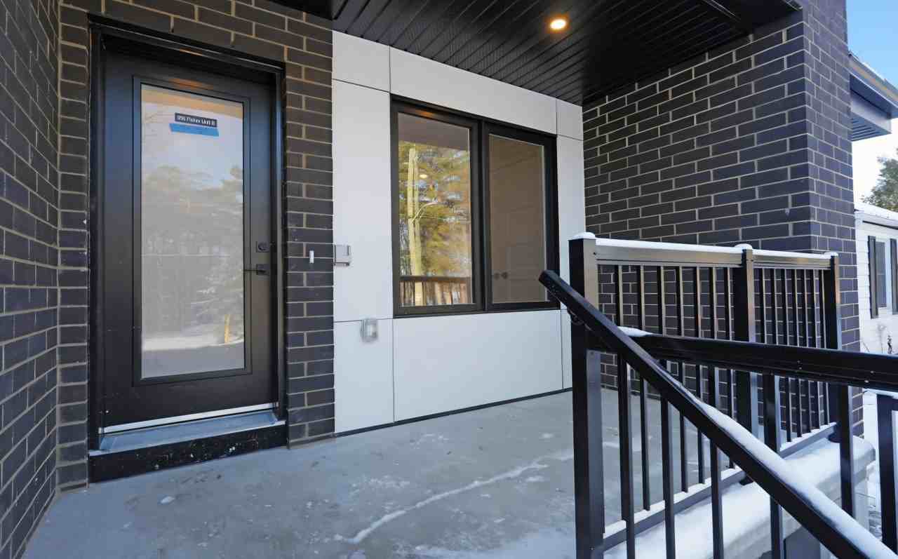 956 Fisher Ave - Photo 2 of 13