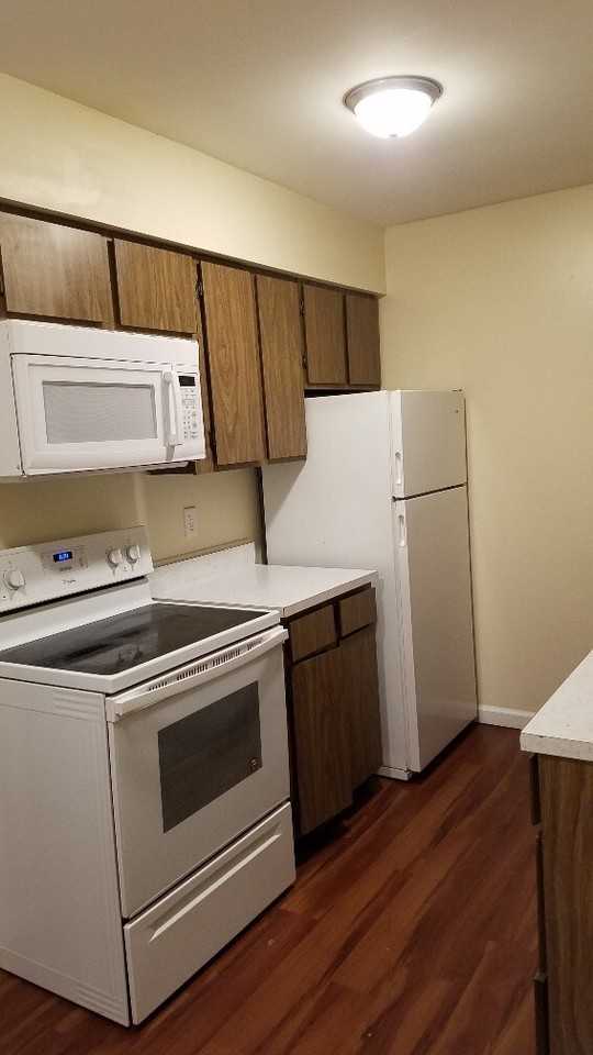 Sunset Cove - Photo 3 of 40