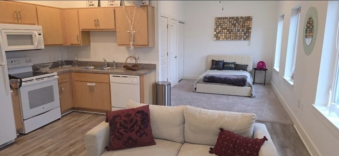 500 North 17th Street - Photo 4 of 50