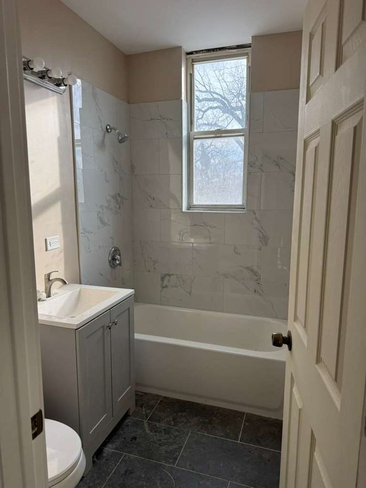 1319 South Harding Avenue - Photo 6 of 50