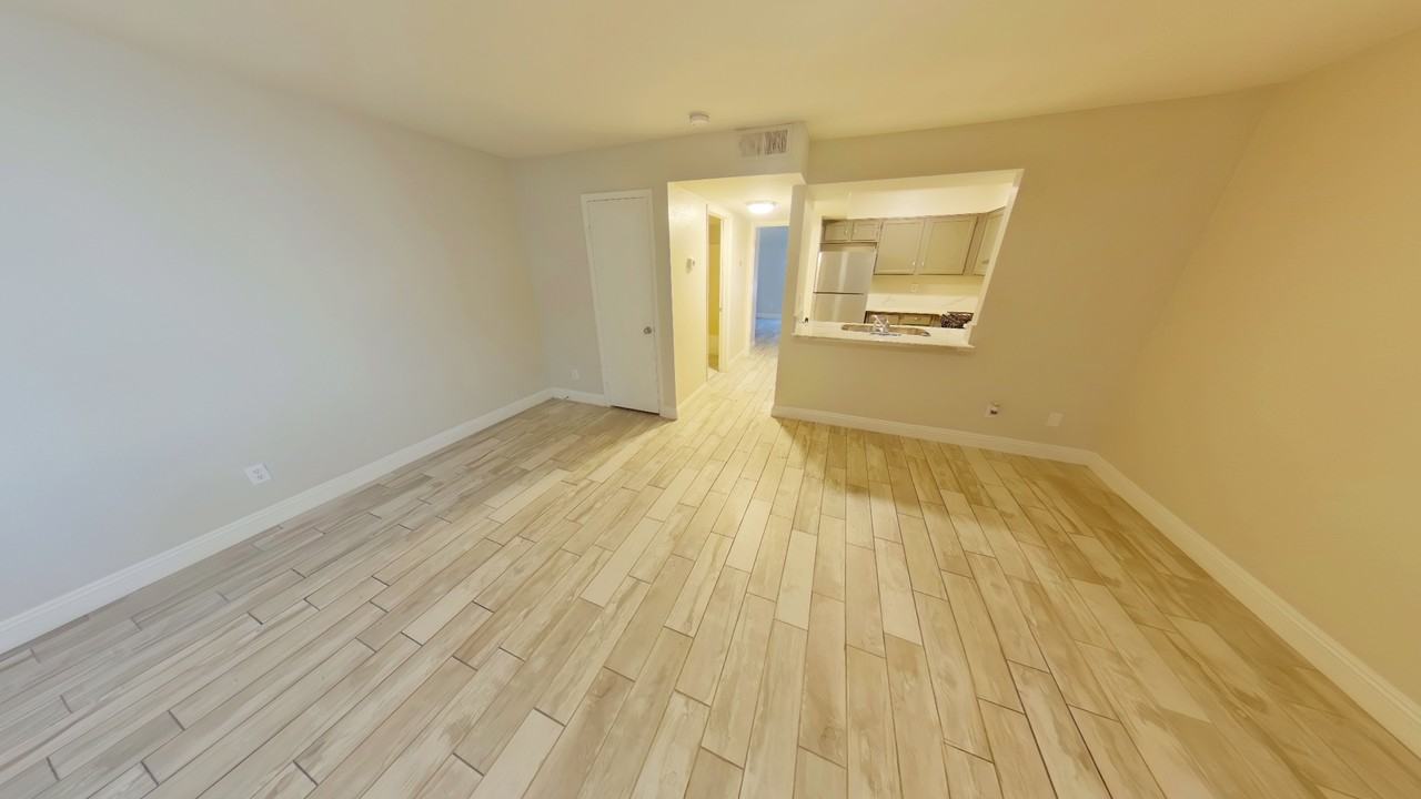 1640 Athol Avenue - Photo 3 of 20