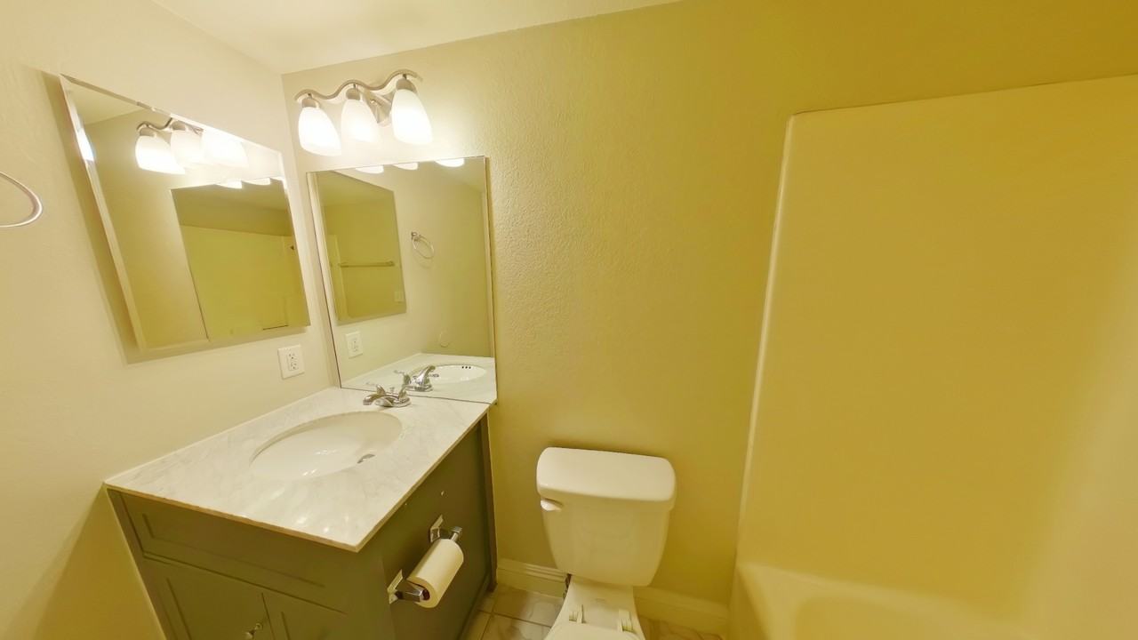 1640 Athol Avenue - Photo 6 of 20