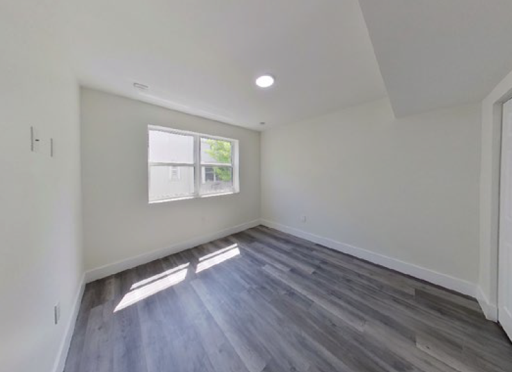 6040 Northwest 12th Avenue - Photo 6 of 36