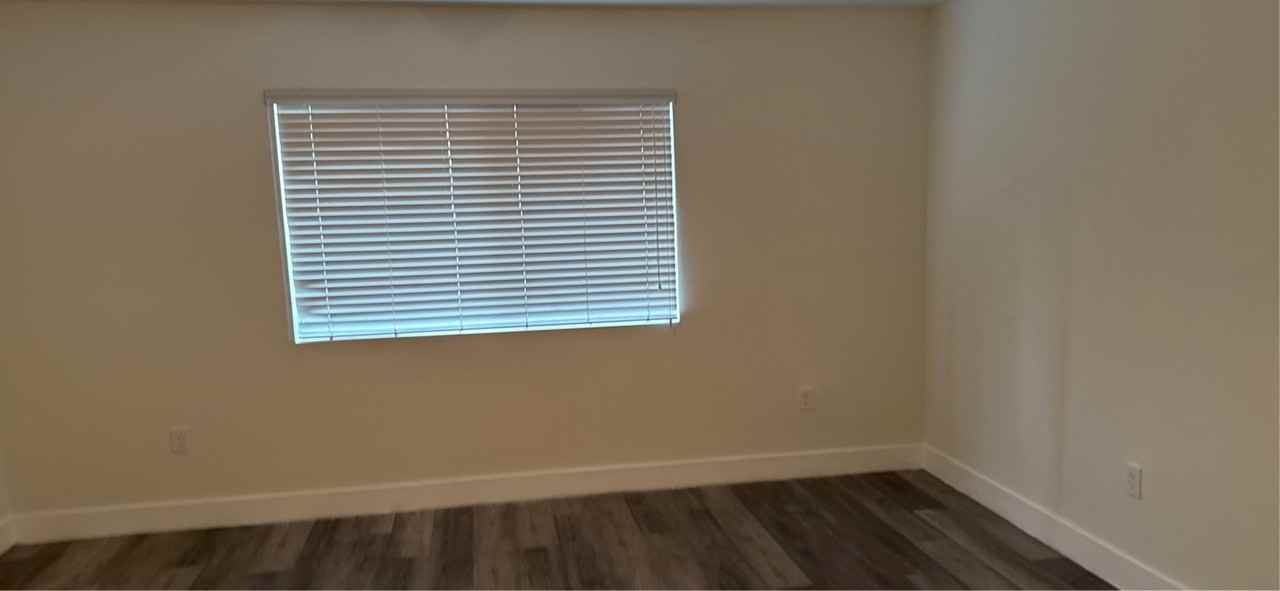 5990 Northwest 14th Avenue - Photo 4 of 24