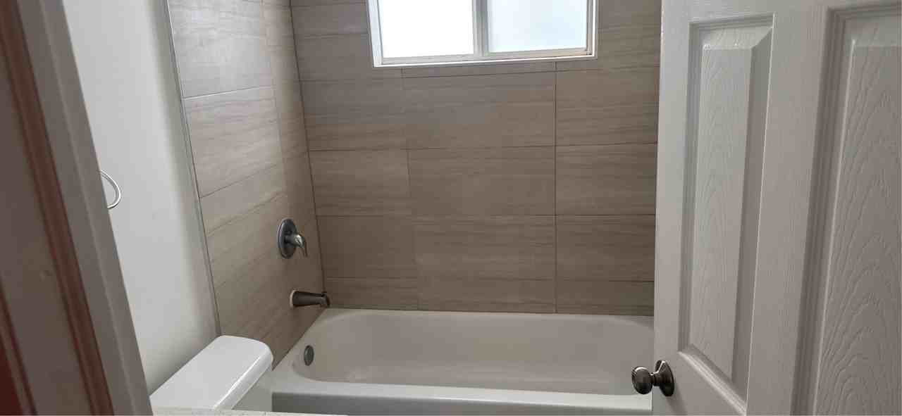 5990 Northwest 14th Avenue - Photo 6 of 24