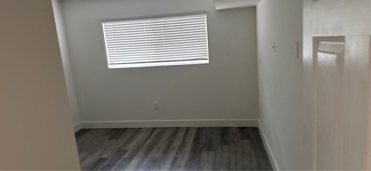 5990 Northwest 14th Avenue - Photo 7 of 24