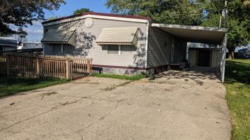 featured image of 620 E Clark St