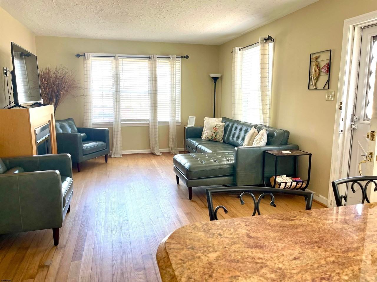 108 N Wilson Ave #A - Photo 4 of 17