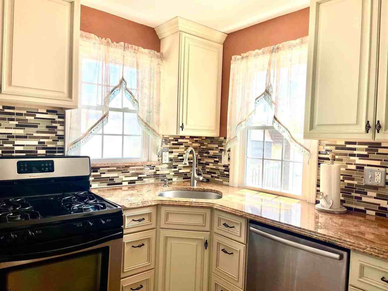 108 N Wilson Ave #A - Photo 7 of 17