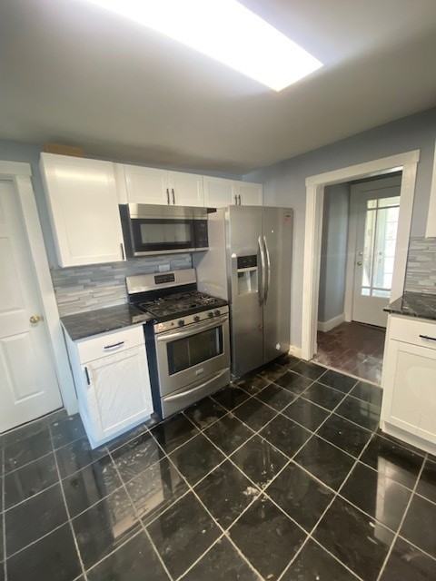 1710 East Fayette St - Photo 4 of 30