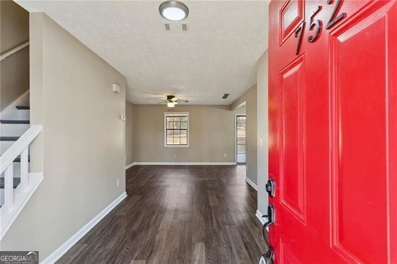 752 Barnes Mill Trace Northeast - Photo 5 of 27