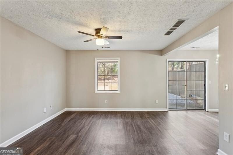 752 Barnes Mill Trace Northeast - Photo 7 of 27