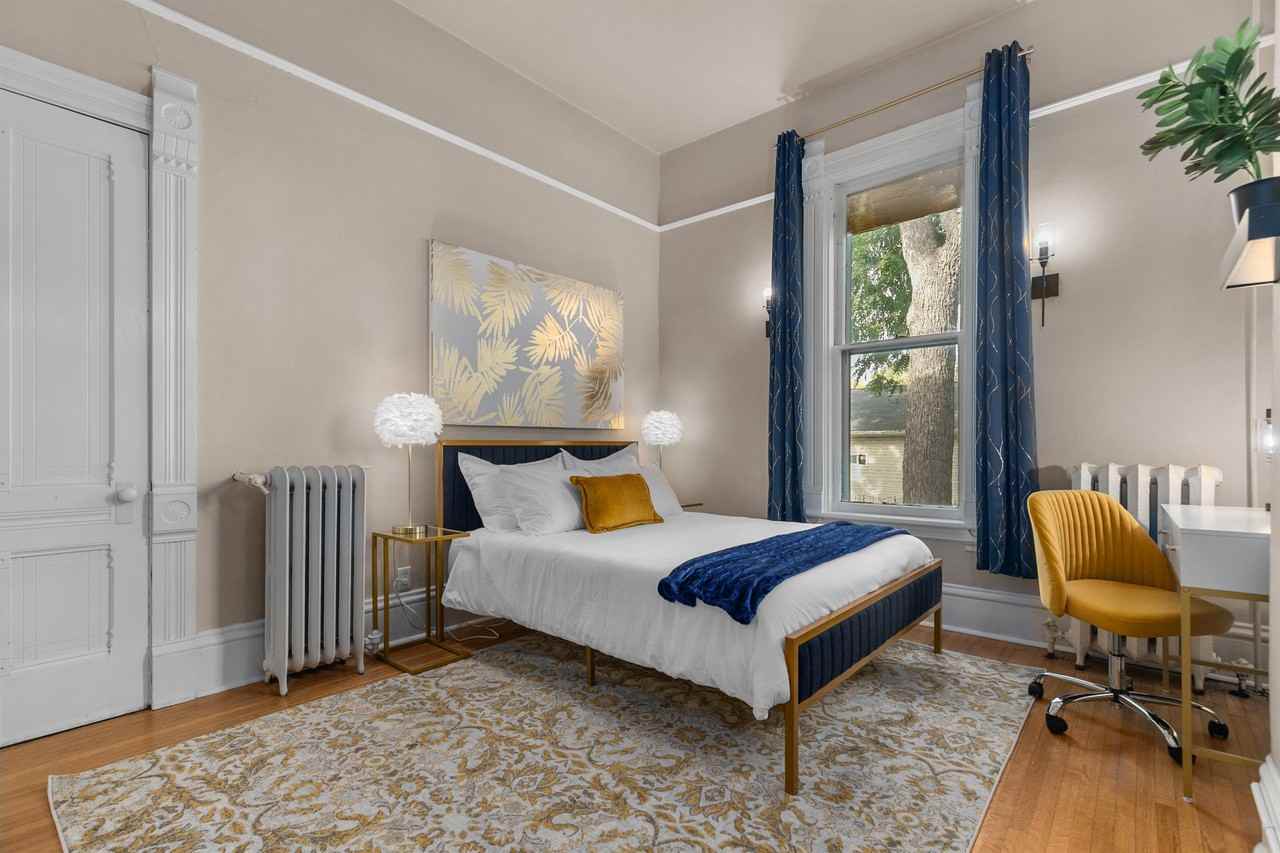 332 4th Street - Photo 6 of 50