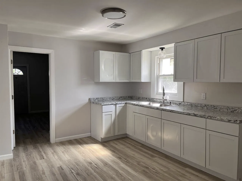 2619 North 33rd Street #2619A - Photo 4 of 8