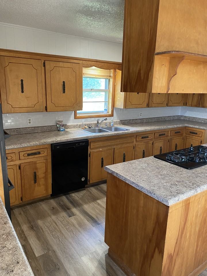 625 Country Club Rd #1 - Photo 7 of 26