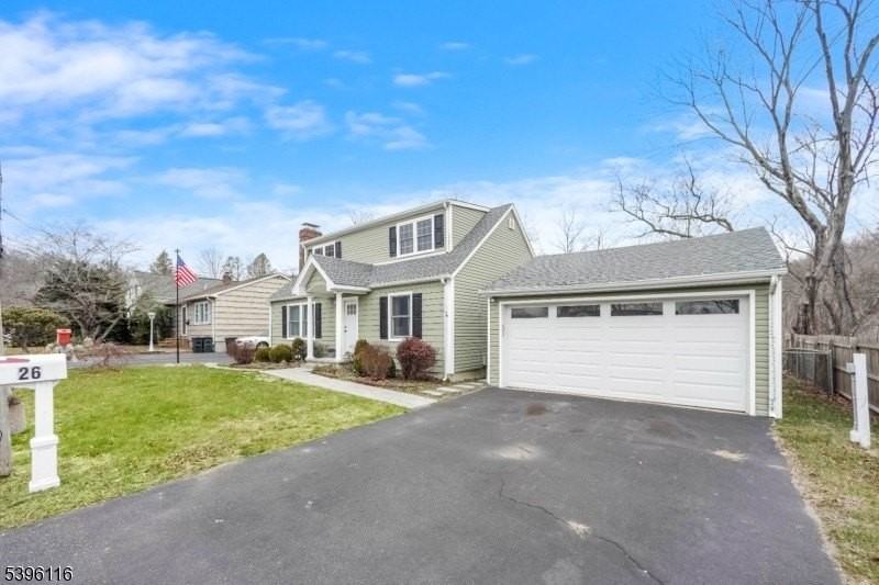 26 Skyline Lake Dr - Photo 2 of 29