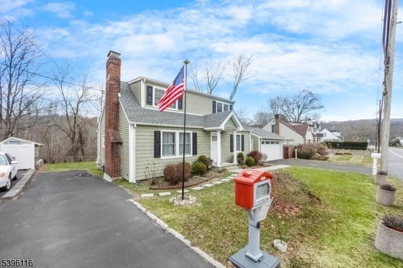 26 Skyline Lake Dr - Photo 5 of 29