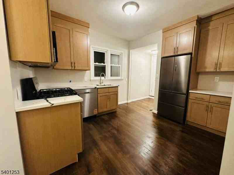 125 South 12th Street - Photo 7 of 13