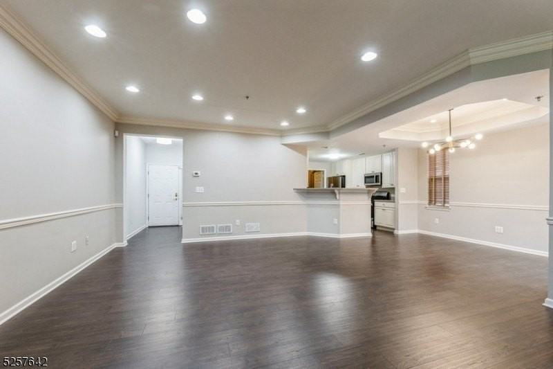 101 Taft Ln - Photo 7 of 38