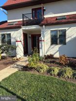 10 Queen Elizabeth Court - Photo 1 of 1