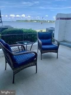 10-B Queen Elizabeth Ct - Photo 3 of 20