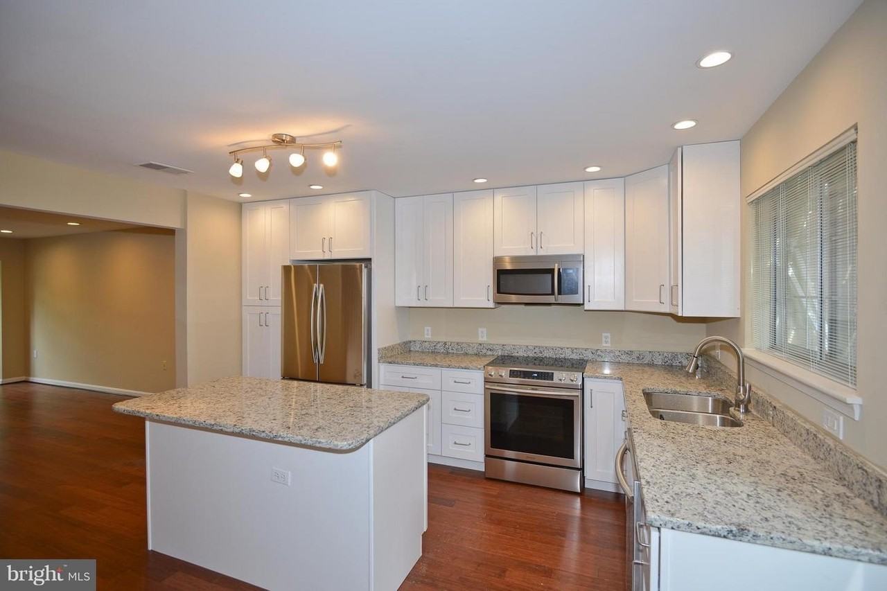 13107 Englishwood Lane - Photo 5 of 23