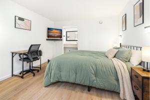 featured image of Bridge City Ave