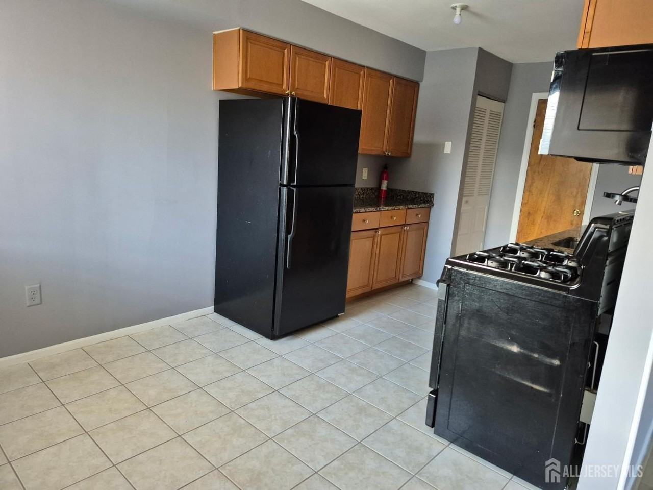 915 Edison Glen Ter - Photo 5 of 26