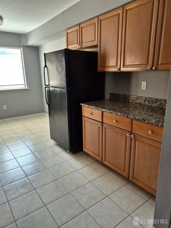 915 Edison Glen Ter - Photo 6 of 26