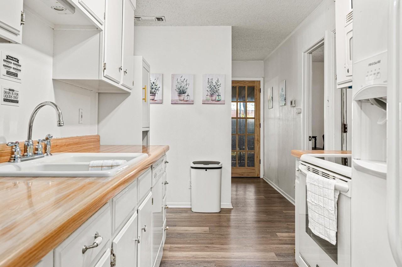 Leafy Hollow Ct - Photo 4 of 8