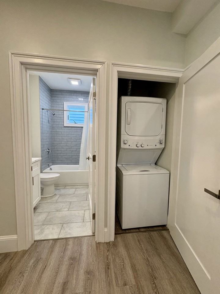 54 Falcon St - Photo 6 of 8