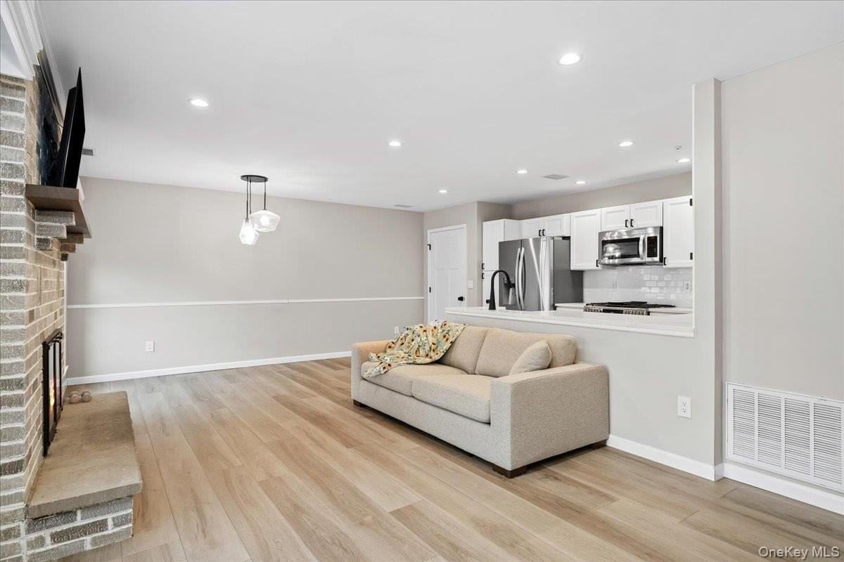 56 Warwick Lake Parkway #107 - Photo 6 of 29