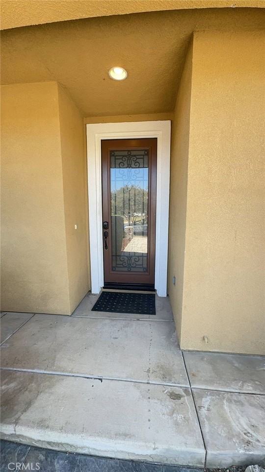 38265 Birch Court - Photo 3 of 46