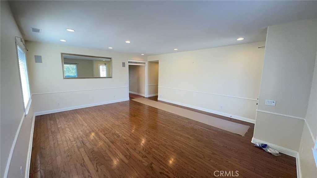 38265 Birch Court - Photo 6 of 46