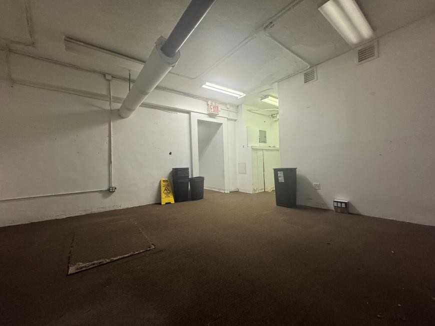 715 Riverside Drive - Photo 5 of 6