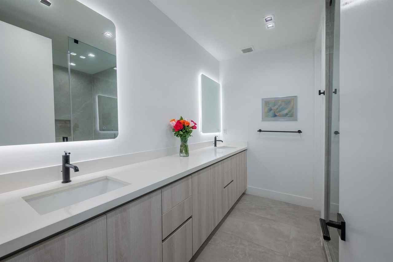 6864 Sw 80th St - Photo 2 of 8