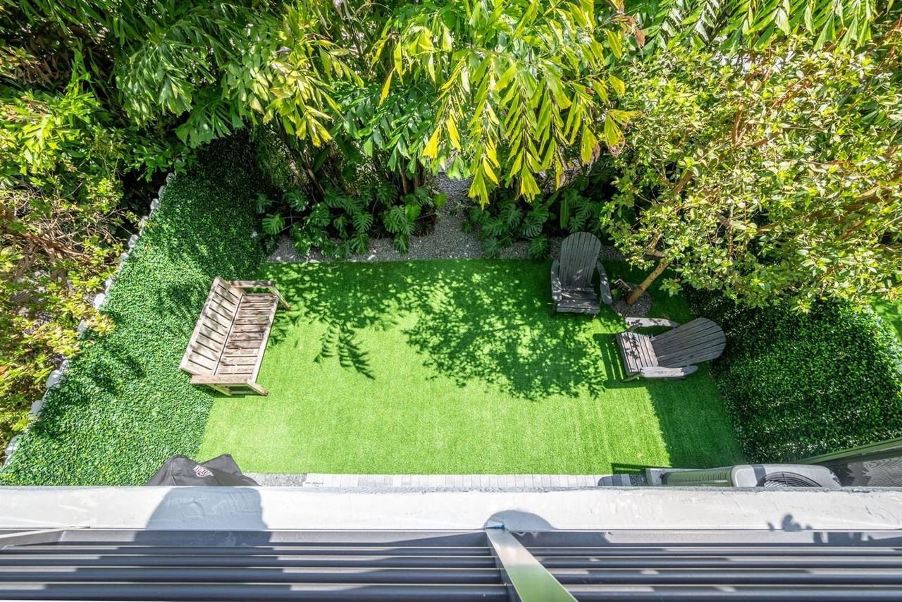 6864 Sw 80th St - Photo 3 of 8