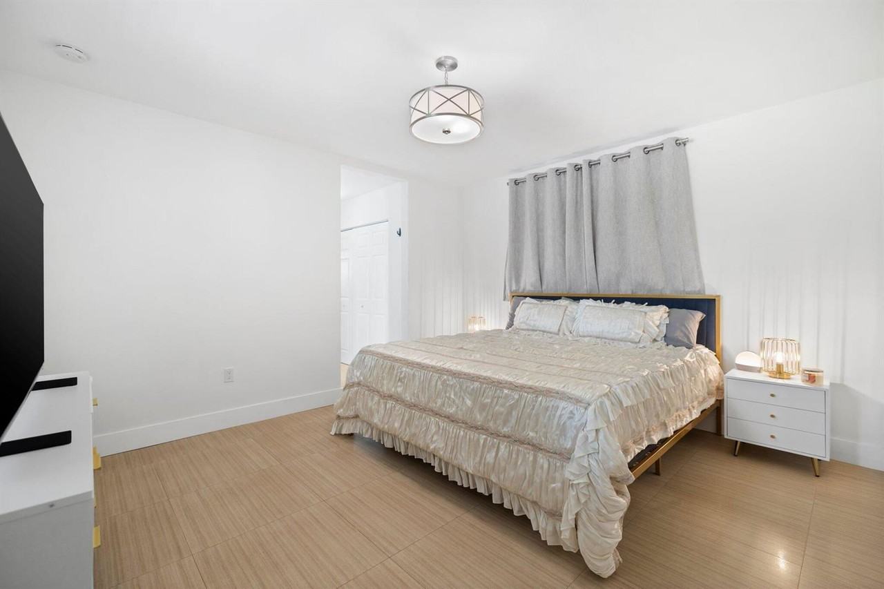 811 Capri St - Photo 5 of 8