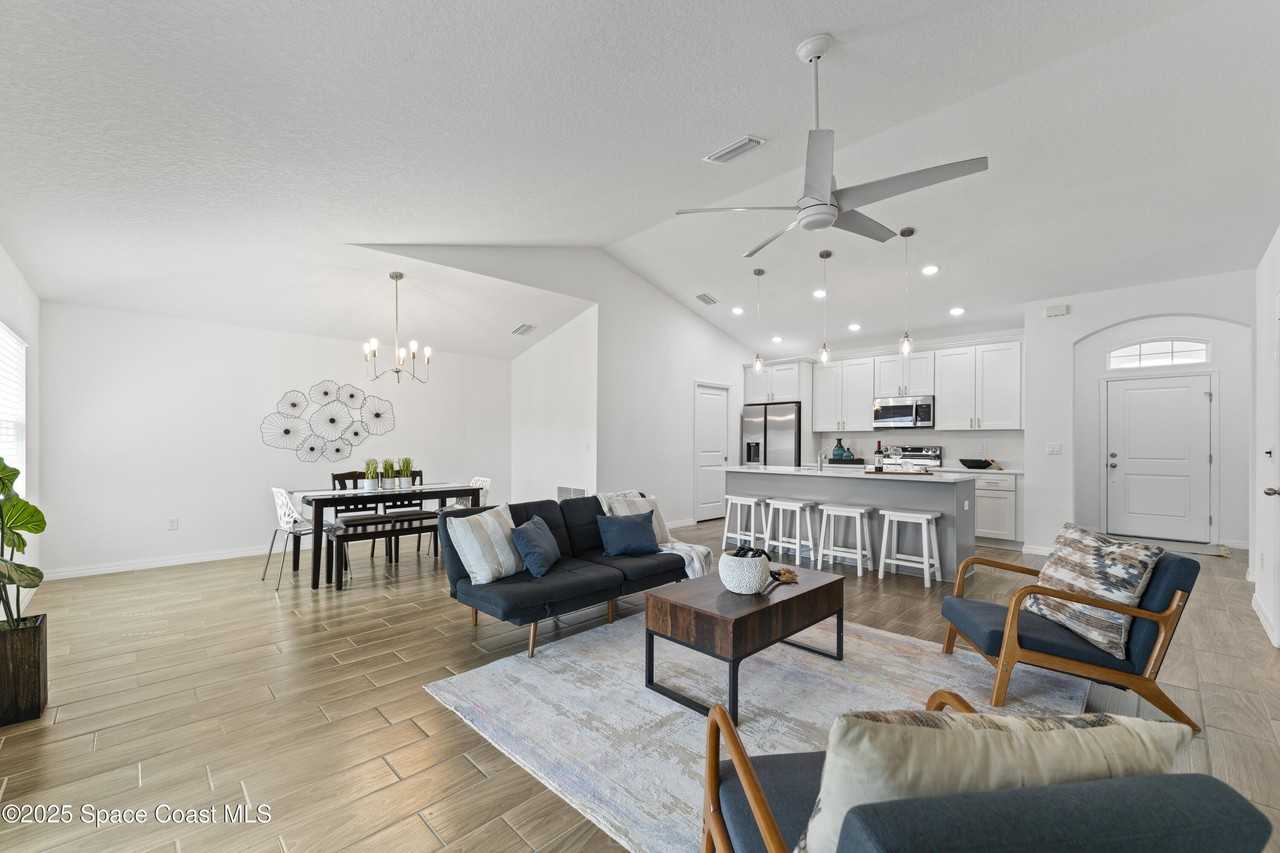 1938 Jupiter Blvd Sw - Photo 7 of 20