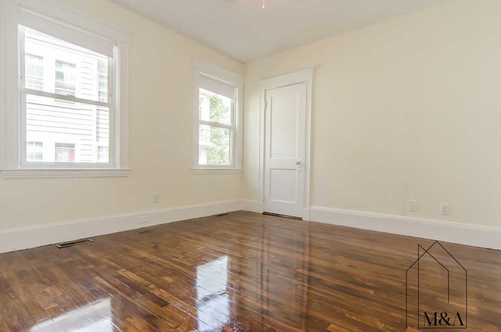 700 Belmont Street #1 - Photo 5 of 9