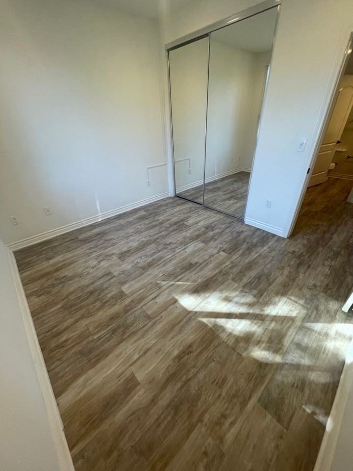 105 - Adams Place - Photo 7 of 33