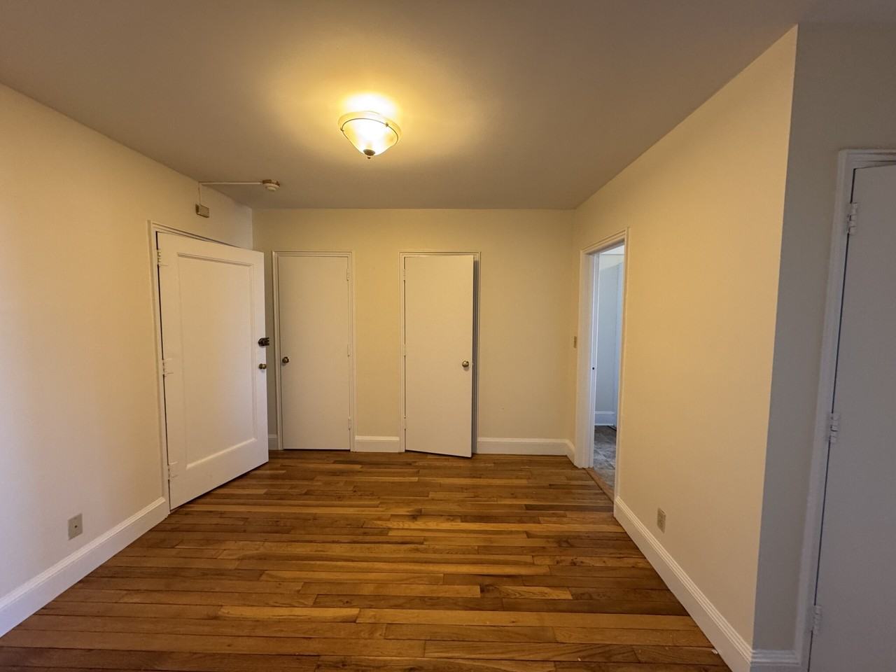 550 Belmont Street #22 - Photo 4 of 21