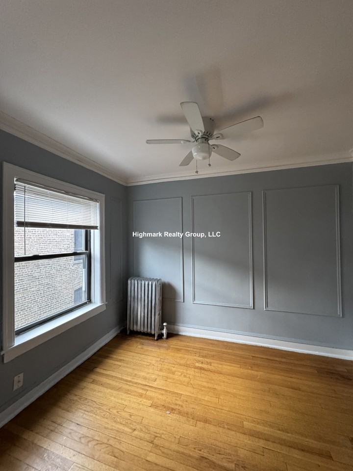 1321 W Estes Ave #35 - Photo 3 of 12