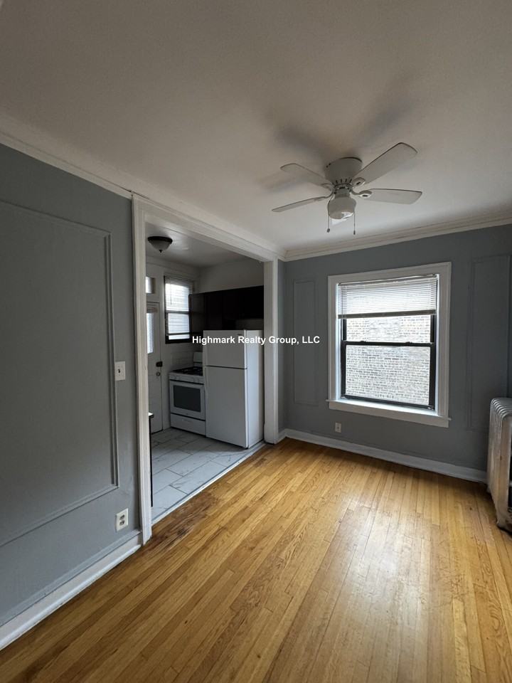 1321 W Estes Ave #35 - Photo 7 of 12